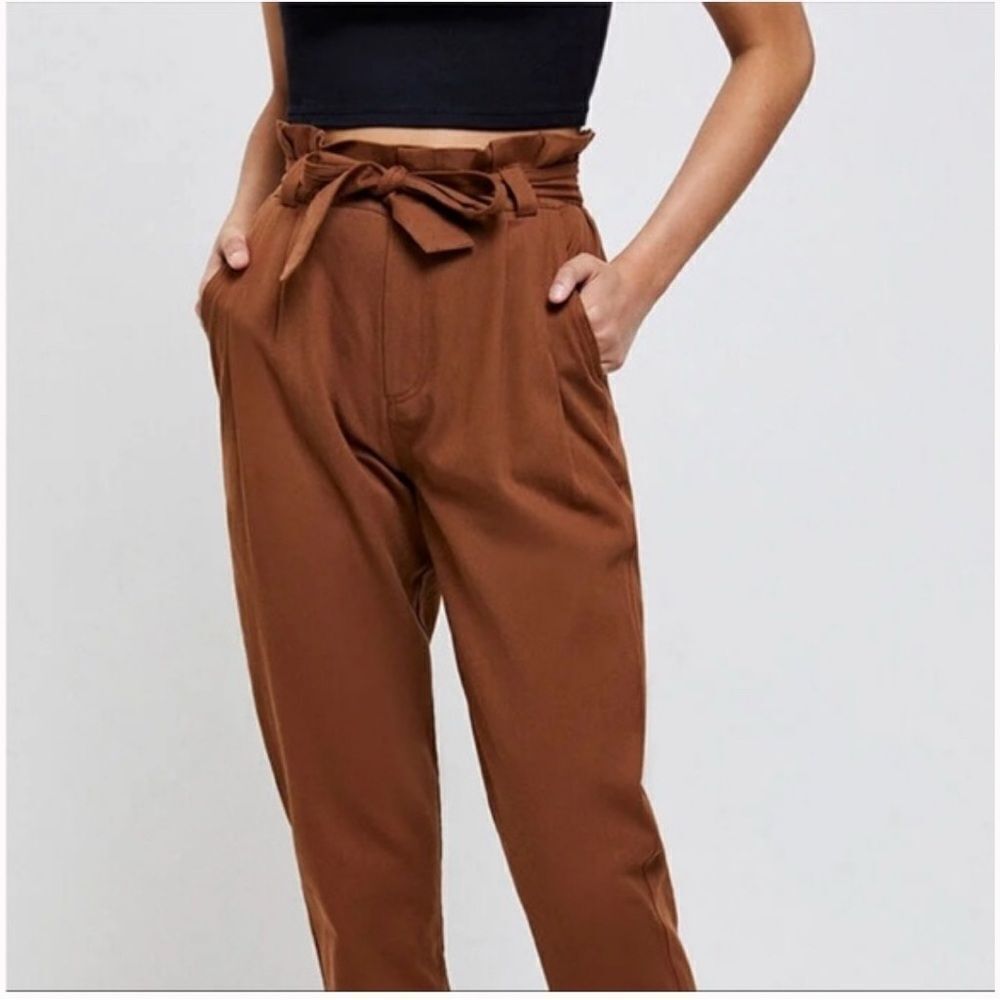 Kendall & Kylie High Rise Paperbag Tapered Pants Small
